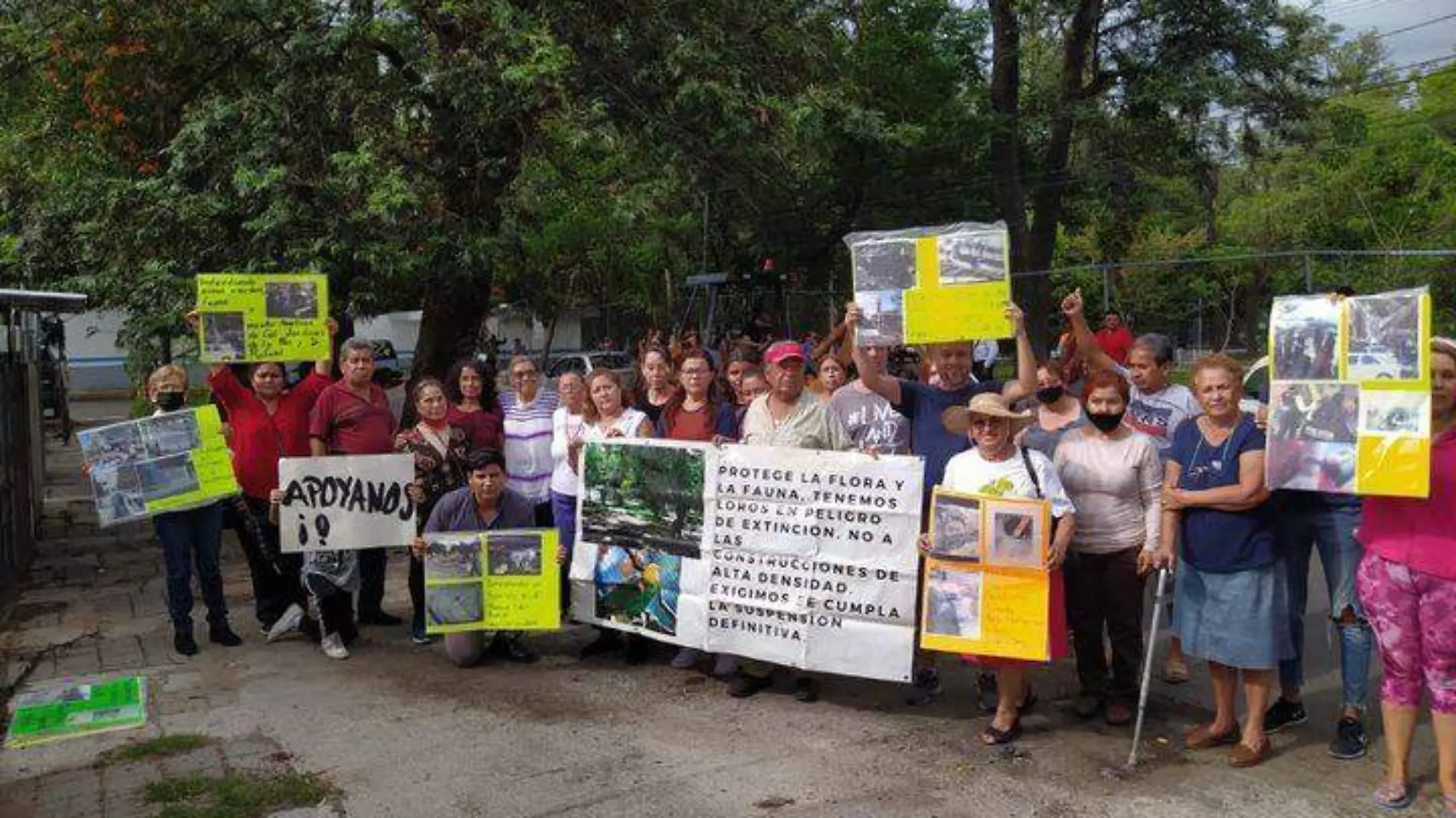 Manifestación de vecinos de Jardines de la Paz